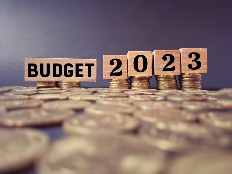 How to Stick to Your Budget: Overcoming Challenges